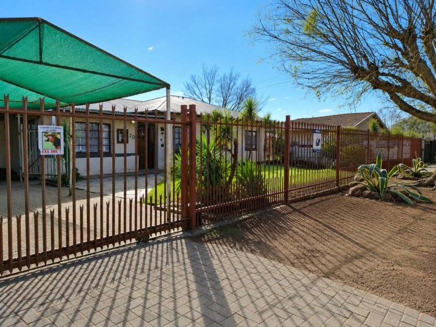 4 Bedroom Property for Sale in Wilgehof Free State